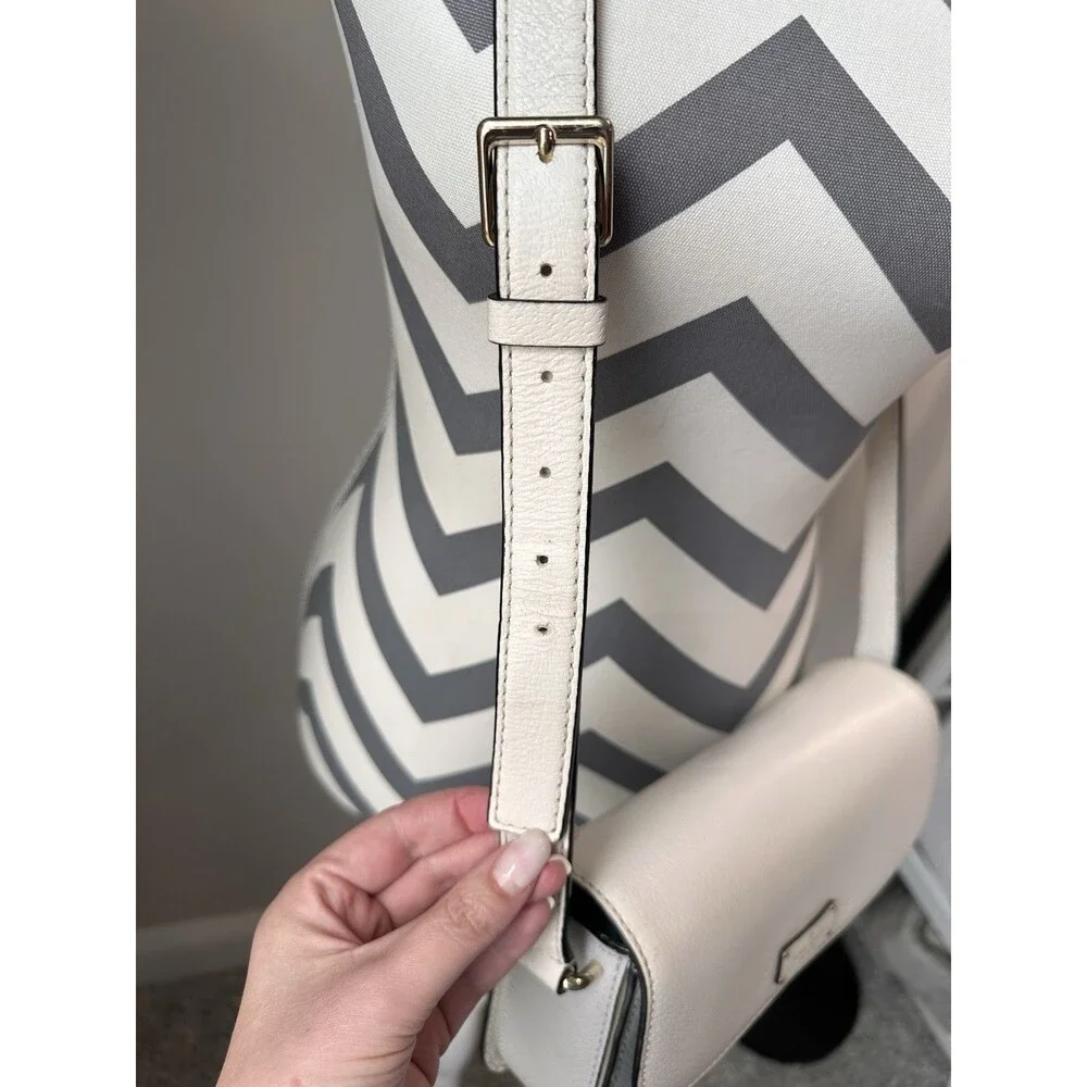 Kate Spade Adelaide Grove Street Leather Crossbody Purse Cream Light Grey